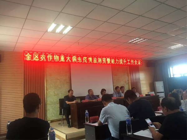 內(nèi)蒙古全區(qū)農(nóng)作物重大病蟲疫情監(jiān)測預(yù)警能力提升現(xiàn)場觀摩會(huì)召開，『托普技術(shù)』驚艷塞北