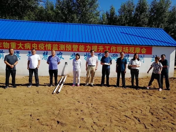 內(nèi)蒙古全區(qū)農(nóng)作物重大病蟲疫情監(jiān)測預(yù)警能力提升現(xiàn)場觀摩會(huì)召開，『托普技術(shù)』驚艷塞北