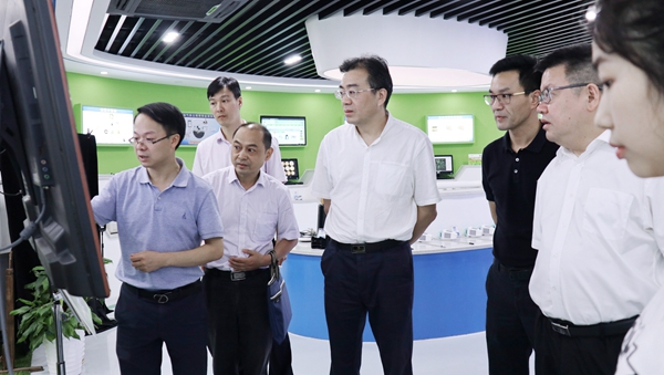 浙江省農(nóng)業(yè)農(nóng)村廳黨組書記、廳長(zhǎng)王通林一行蒞臨托普云農(nóng)調(diào)研