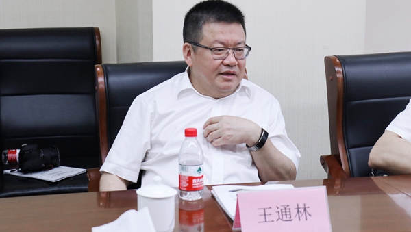 浙江省農(nóng)業(yè)農(nóng)村廳黨組書記、廳長(zhǎng)王通林一行蒞臨托普云農(nóng)調(diào)研