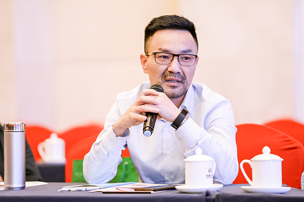 浙江托普云農(nóng)科技股份有限公司董事長(zhǎng)陳渝陽